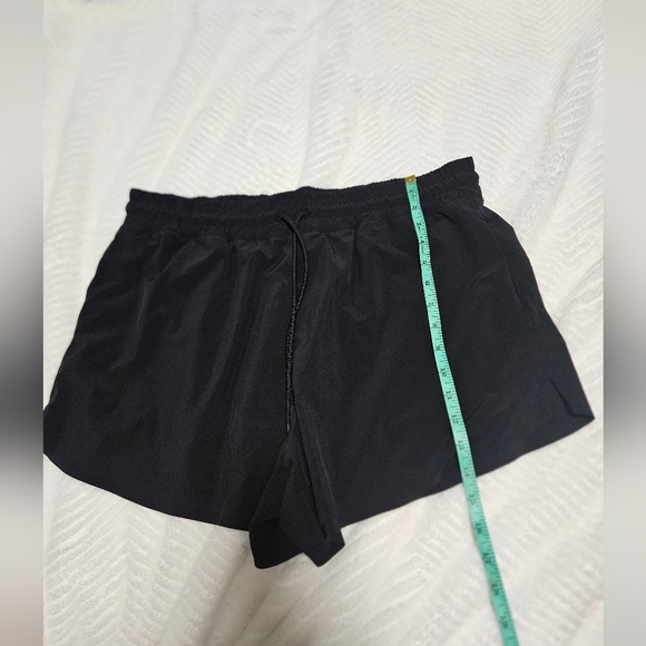 Athleta Short - Picture 3 of 5